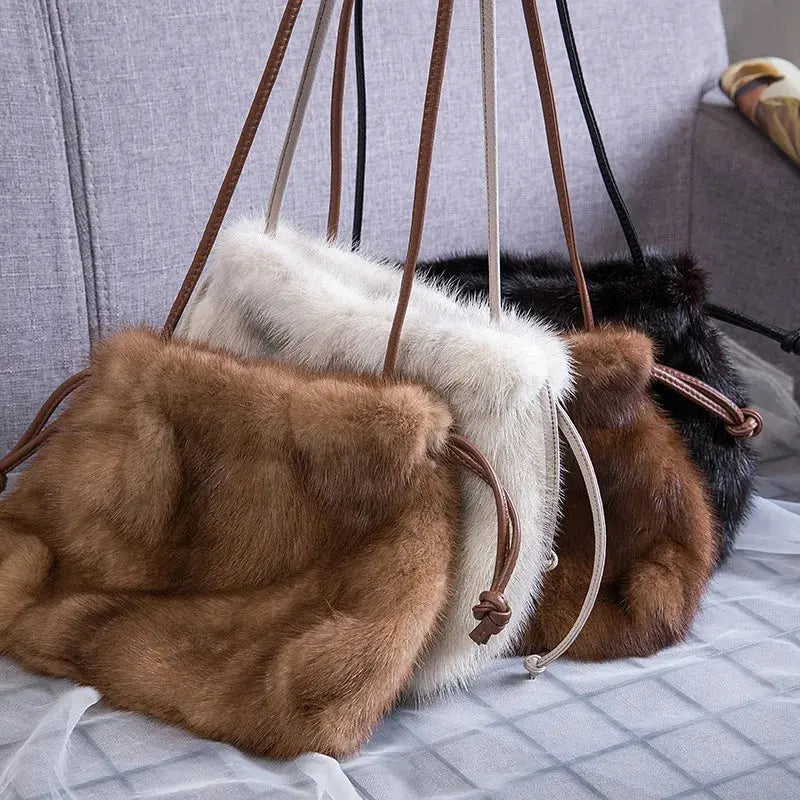 Fashion High-end New Women`s High-end Mink Fur Bag Literary High-end Casual Bucket Bag Leather Strap Mink Leather Shoulder Bag