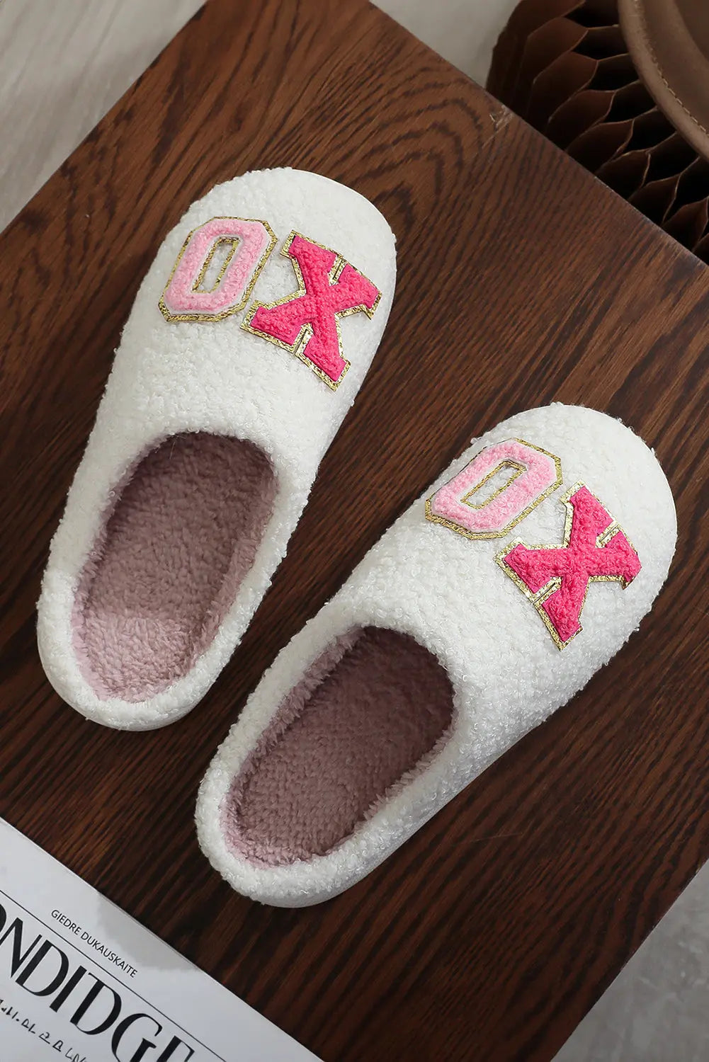 White XO XO Glitter Trim Letter Patched Plush House Slippers Dear-Lover Dropshipping