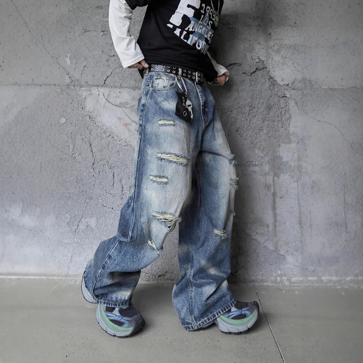 Vintage Personality Design Ripped Streetwear Loose Fit Jeans Men Hip Hop Distressed Wide Leg Long Pants Markonline