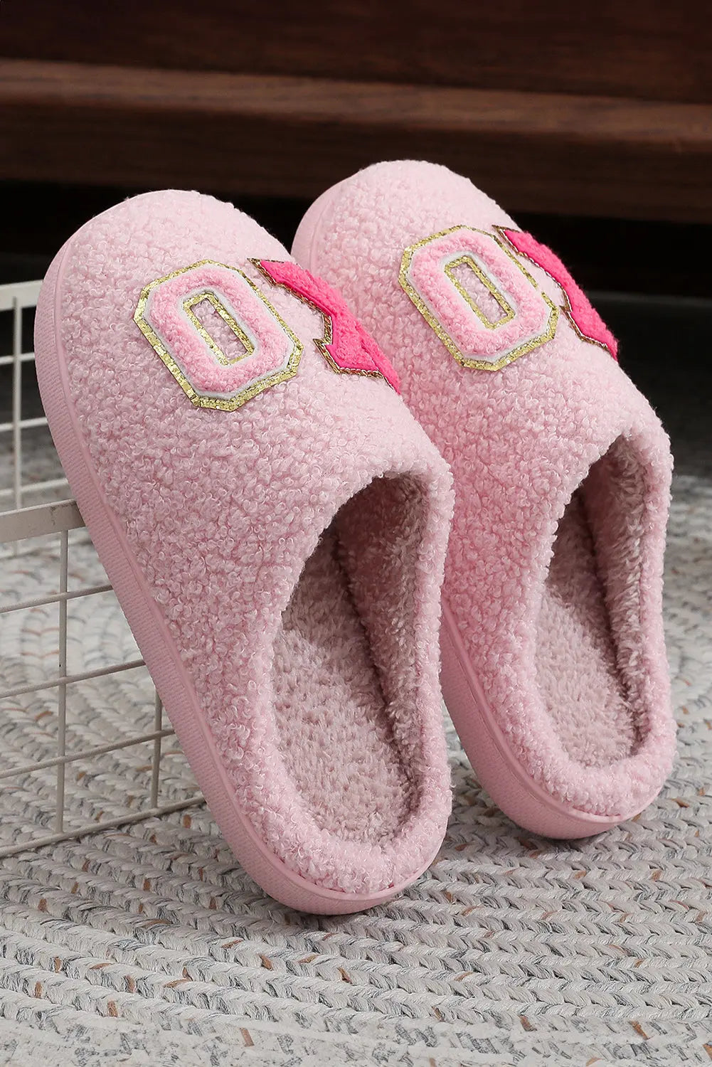 Pink XO XO Glitter Trim Letter Patched Plush House Slippers Markonline