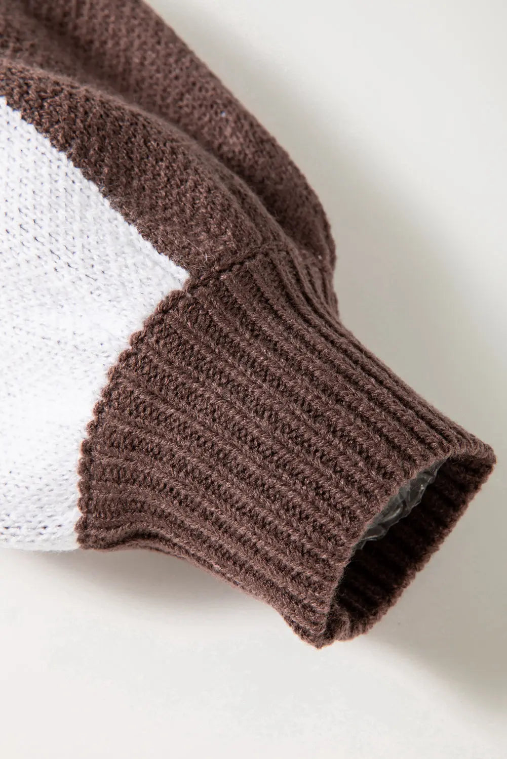 Dark Brown Checkered Bishop Sleeve Sweater Dear-Lover Dropshipping