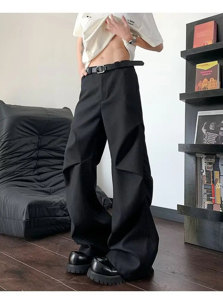 Black pleated paratrooper casual pants for men and women Markonline