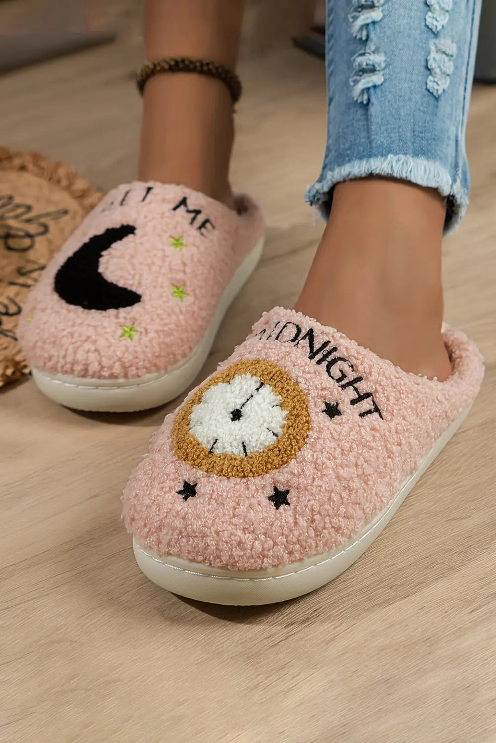 Light Pink Moon & Clock Pattern Fuzzy Home Slippers Dear-Lover Dropshipping