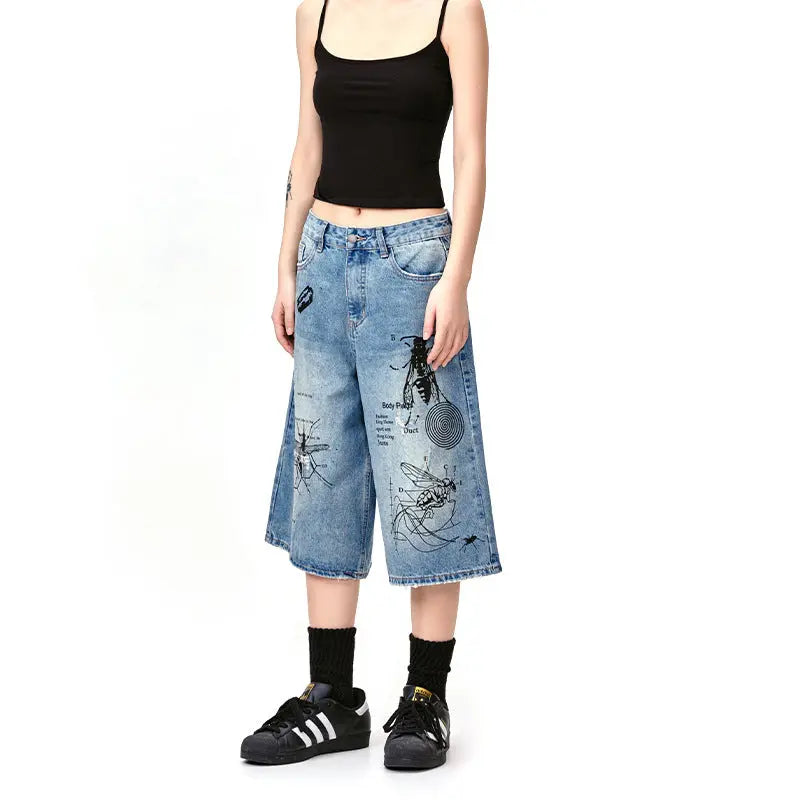 Street Graffiti Print Destroyed Hole Seven-Quarter Denim Shorts for Men Markonline