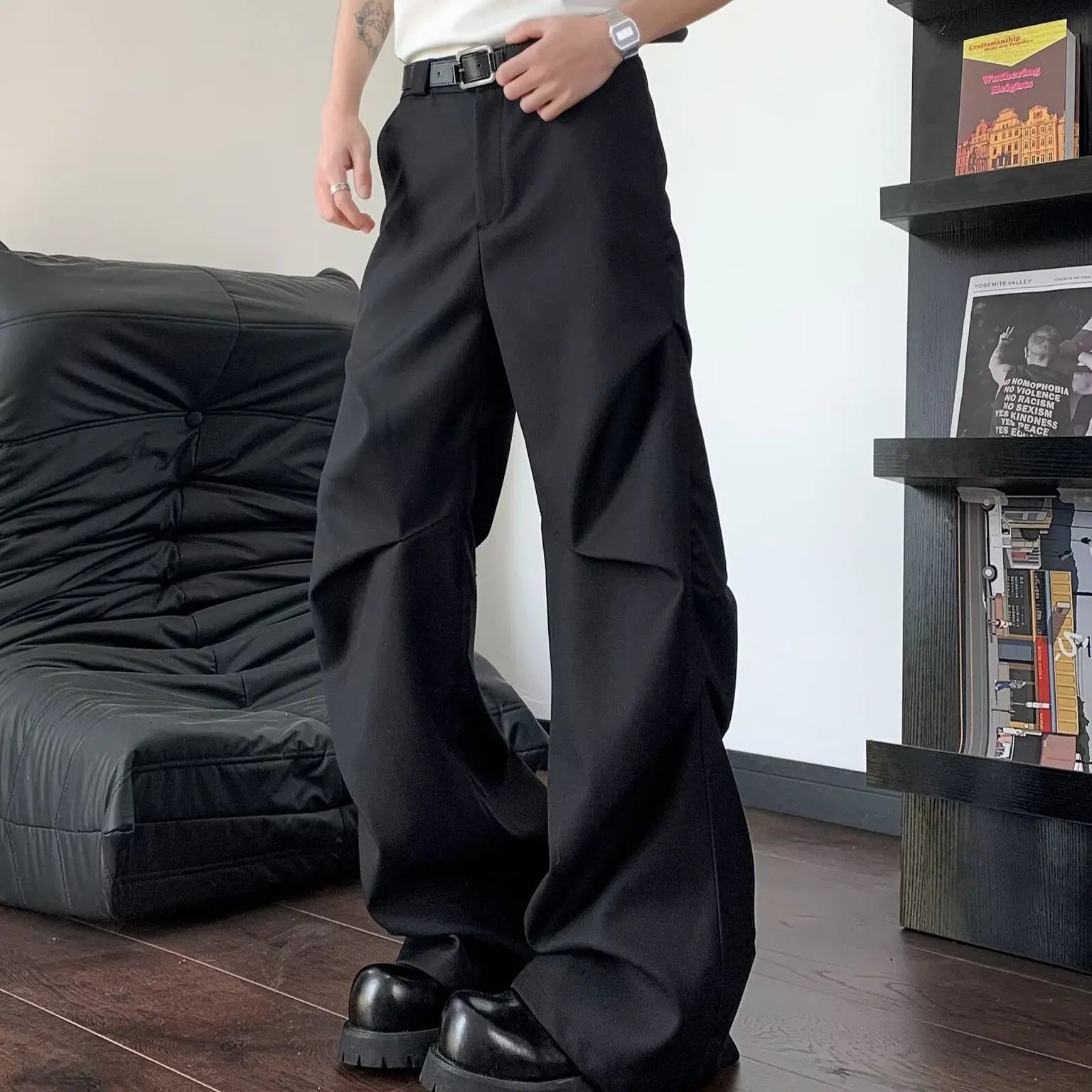 Black pleated paratrooper casual pants for men and women Markonline