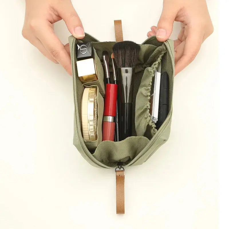 Cosmetic storage bag women's portable small bag 2021 new small travel portable mini lipstick bag