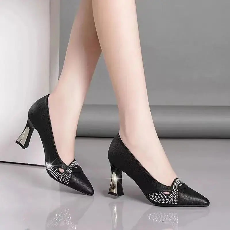 Women Cool Black & White Patent Leather Spring & Summer Slip on Stiletto Heels Lady Fashion Brand Elegant Comfort Pumps G72d
