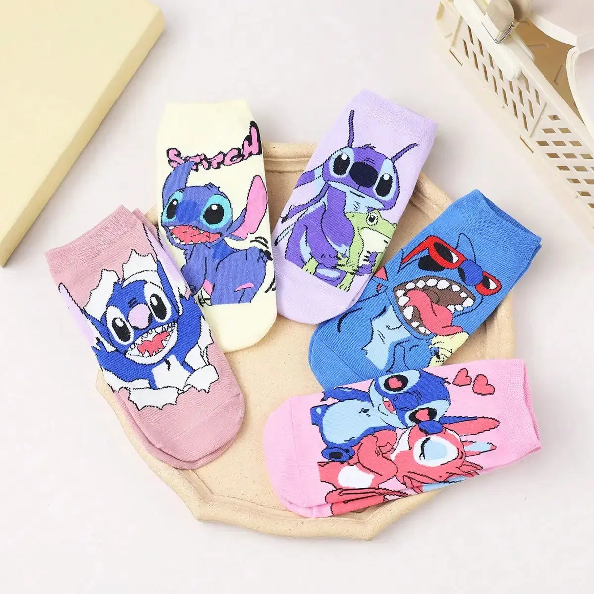 5 Pairs of Fashionable and Exquisite Cartoon Anime Stitch Pattern Women's Knitted Socks Cute and Funny Summer Casual Men's Socks