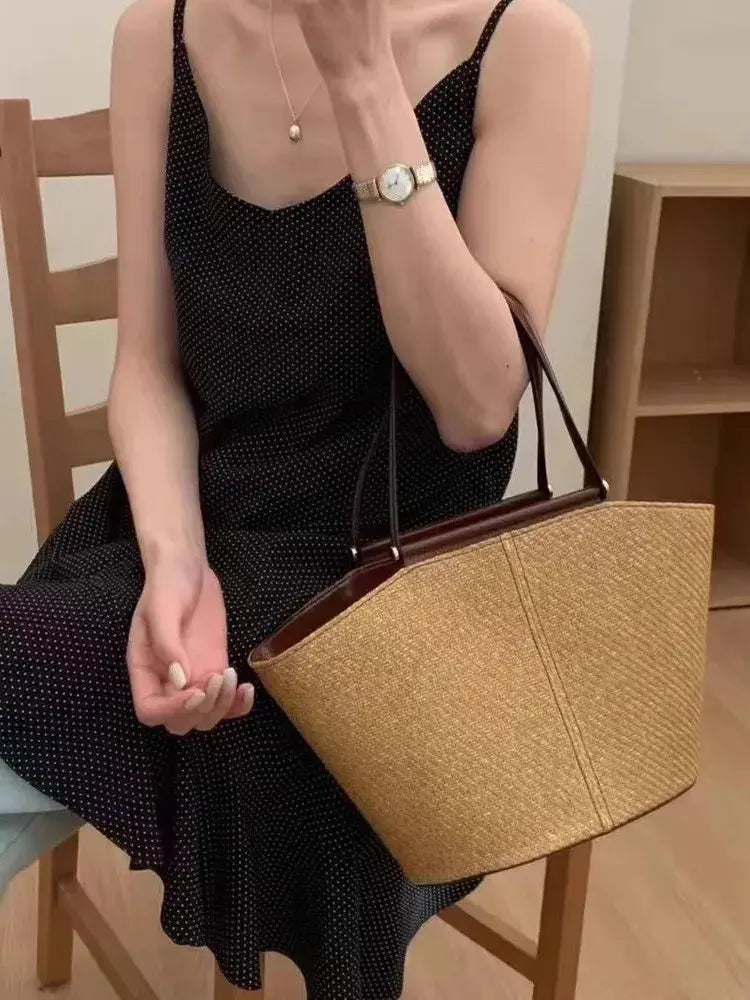 Elegant Ladies Summer New Casual Totes Handmade Straw Bag Women Holiday Beach Bucket Bag Patchwork Large Capacity Shoulder Bag