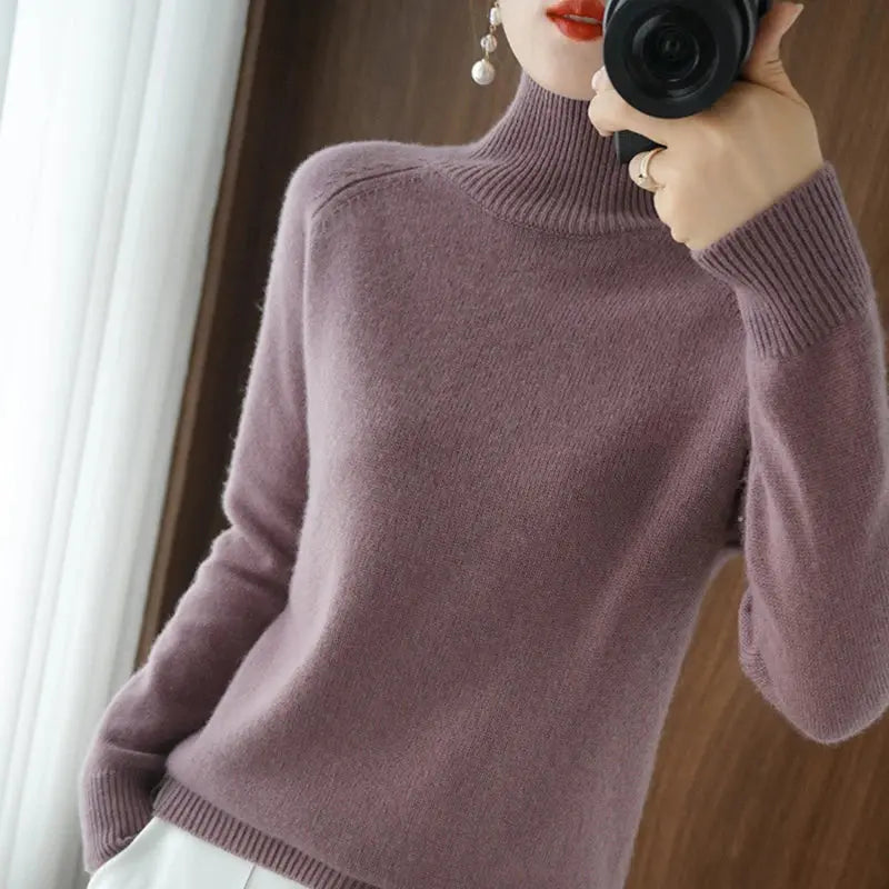 Women’s Elegant Cashmere Turtleneck Sweater