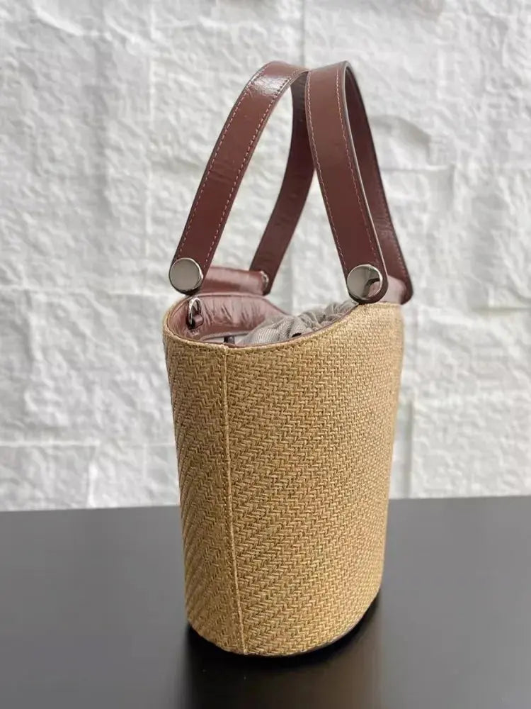 S84a36672e5c24adba75b33719174ac2bw