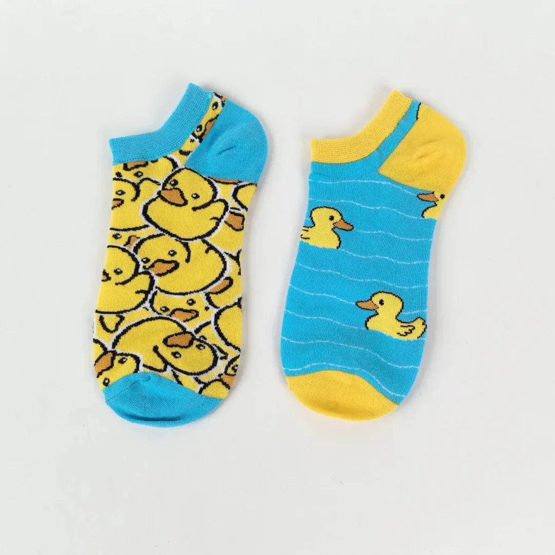 1 Pair Women's Cartoon Cute Duck Design Ankle Socks ，AB Colorful Playful Style, Soft Breathable Fabric for Daily Wear