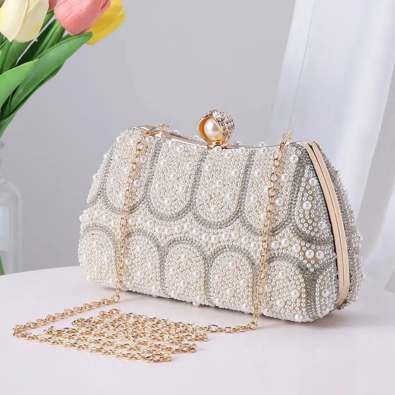 Women Pearl Clutch Bag Noble Crystal Beaded Evening Bag Wedding Clutch with Pearl Chain Handle Crossbody Shoulder Bag Handbag