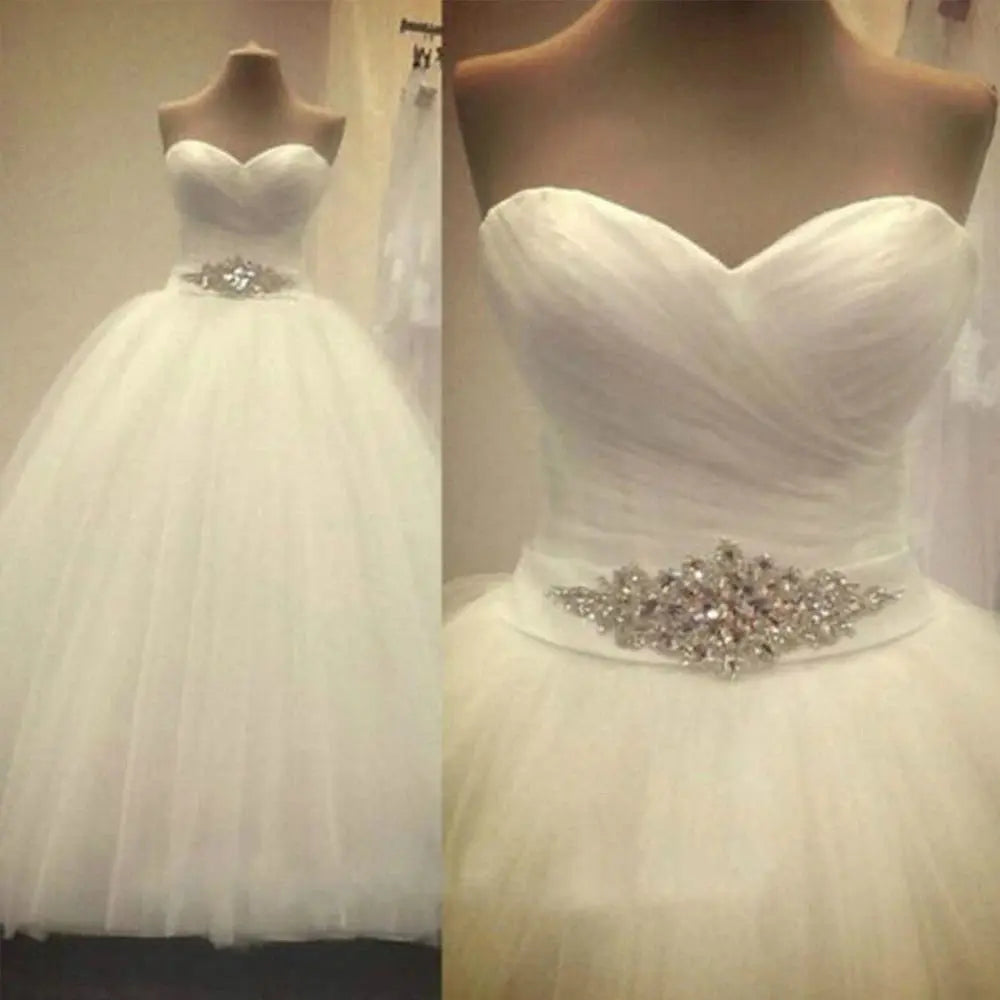 ZJ9056 Customized Ball-Gown Wedding Dress 2024 Strapless Sweetheart Lace-Up Bridal Gown White Tulle Appliques Women
