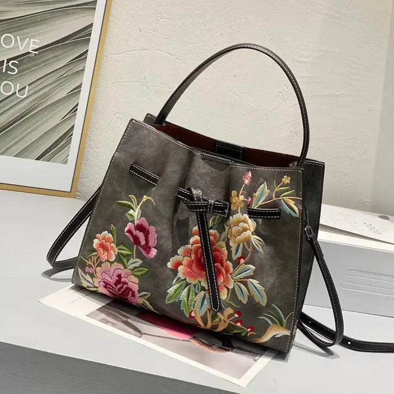 Sfea249716f7c4f048979e29b48632942L