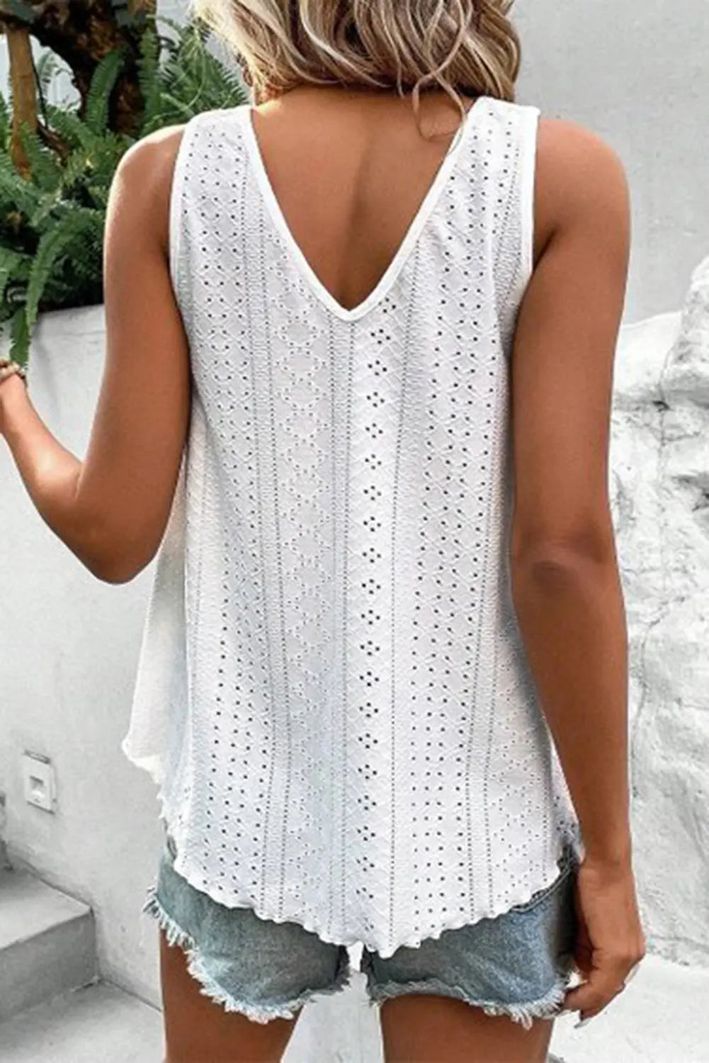 White Lace Crochet Splicing V Neck Loose Fit Tank Top Markonline