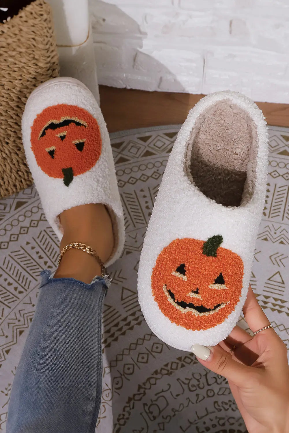 White Halloween Pumpkin Print Plush Slippers (Runs Small, Size Up) Dear-Lover Dropshipping